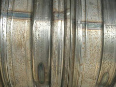 輪泰科斯汽(qì)配不鏽鋼除鏽(xiù)案例